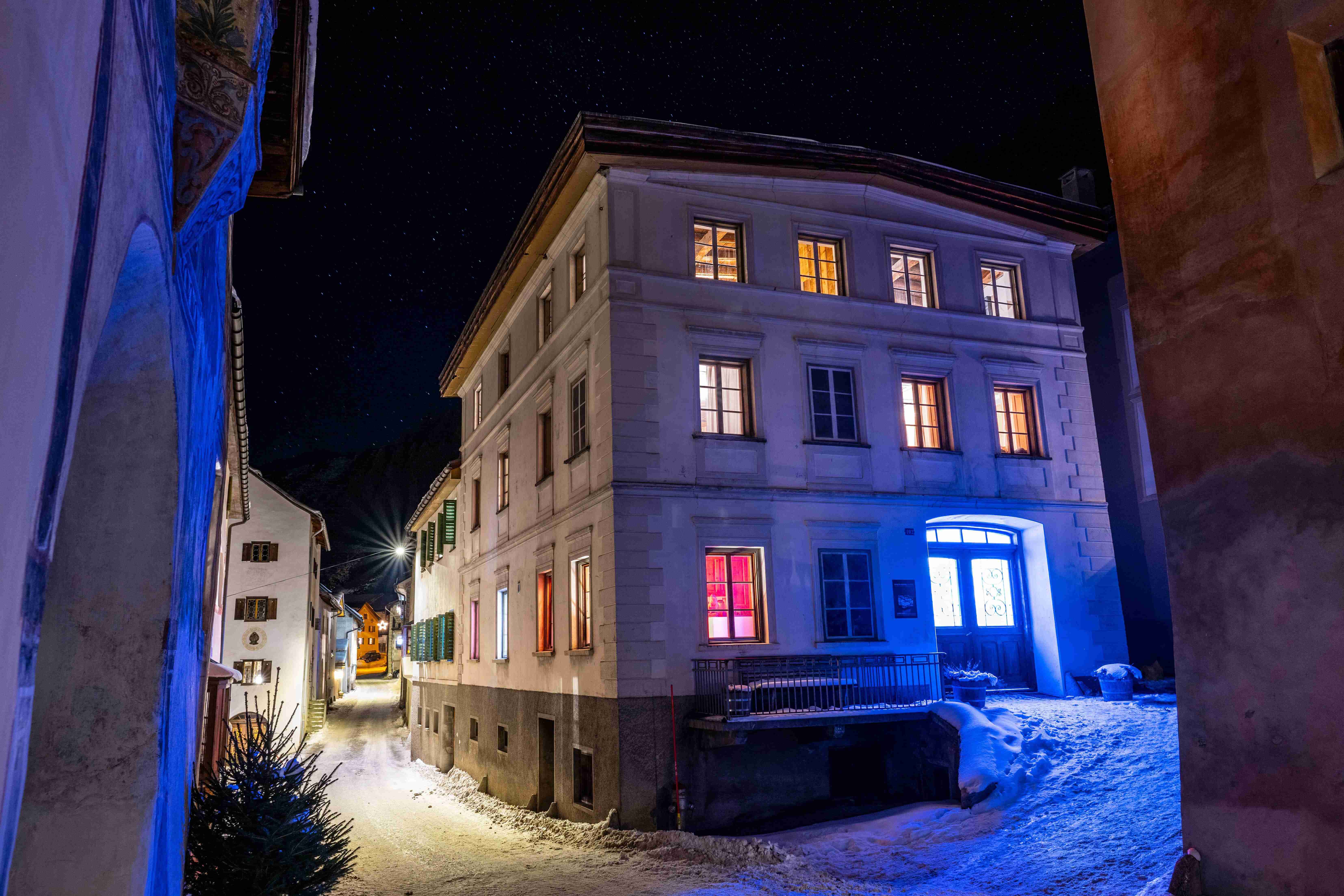 Brigitte Kowanz Winter 24/image-4.jpg